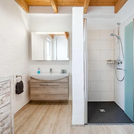 Robbe Fuer 2 Personen Am Badesee Tannenhausen Apartment *